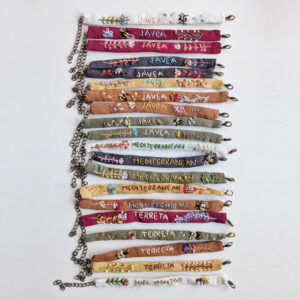 Pulsera tela bordada